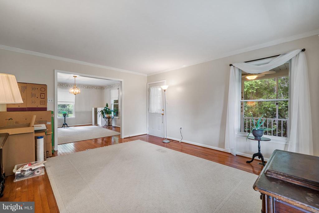 8405 VIRGINIA COURT