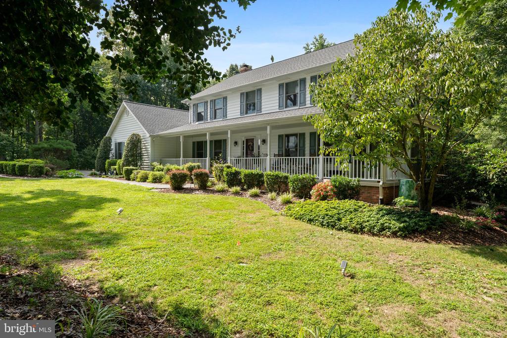 8405 VIRGINIA COURT