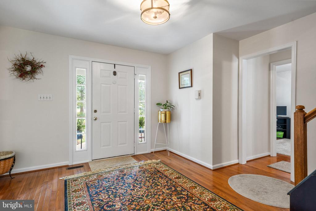 8405 VIRGINIA COURT