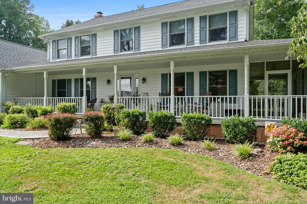 8405 VIRGINIA COURT