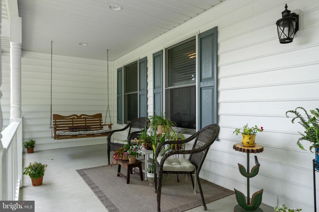 8405 VIRGINIA COURT