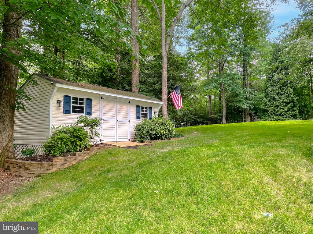 9150 SPARKLING PLACE