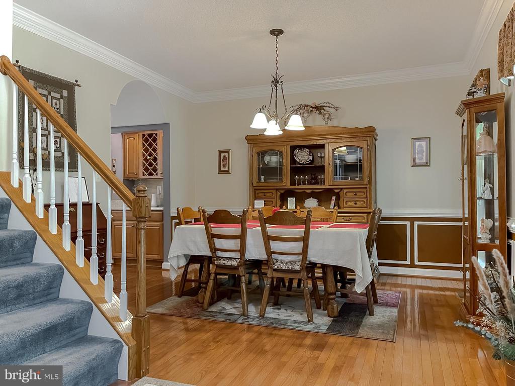 9150 SPARKLING PLACE
