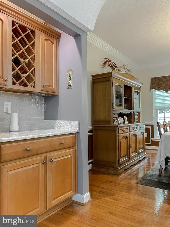 9150 SPARKLING PLACE