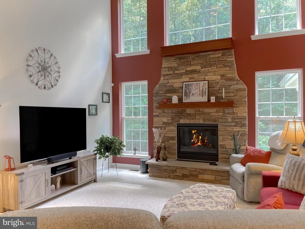 9150 SPARKLING PLACE
