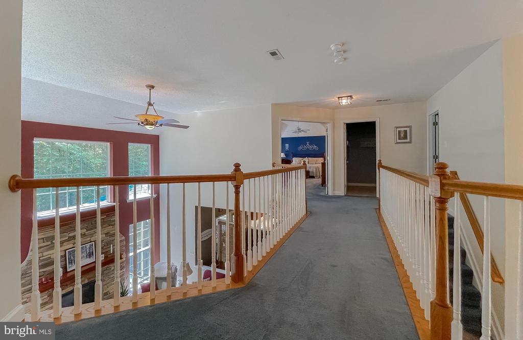 9150 SPARKLING PLACE
