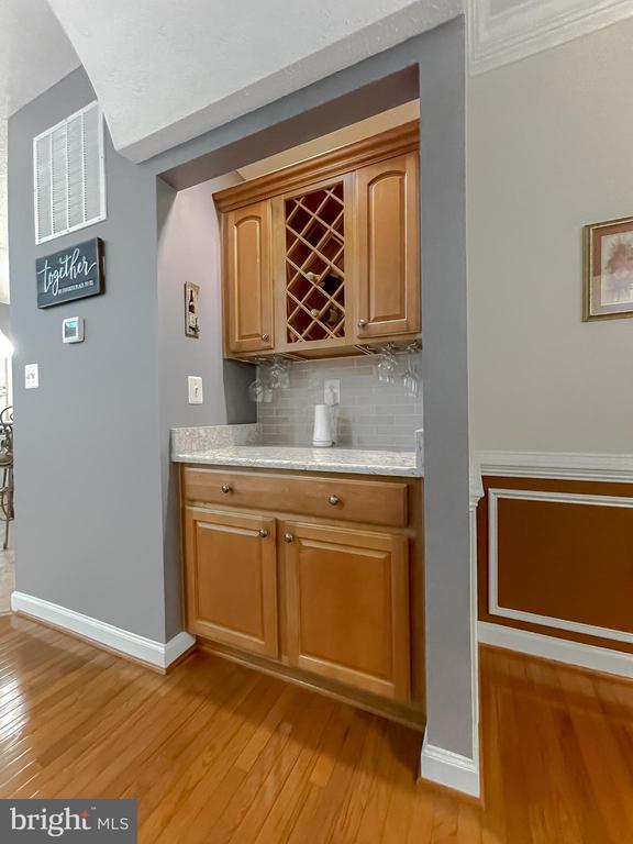 9150 SPARKLING PLACE
