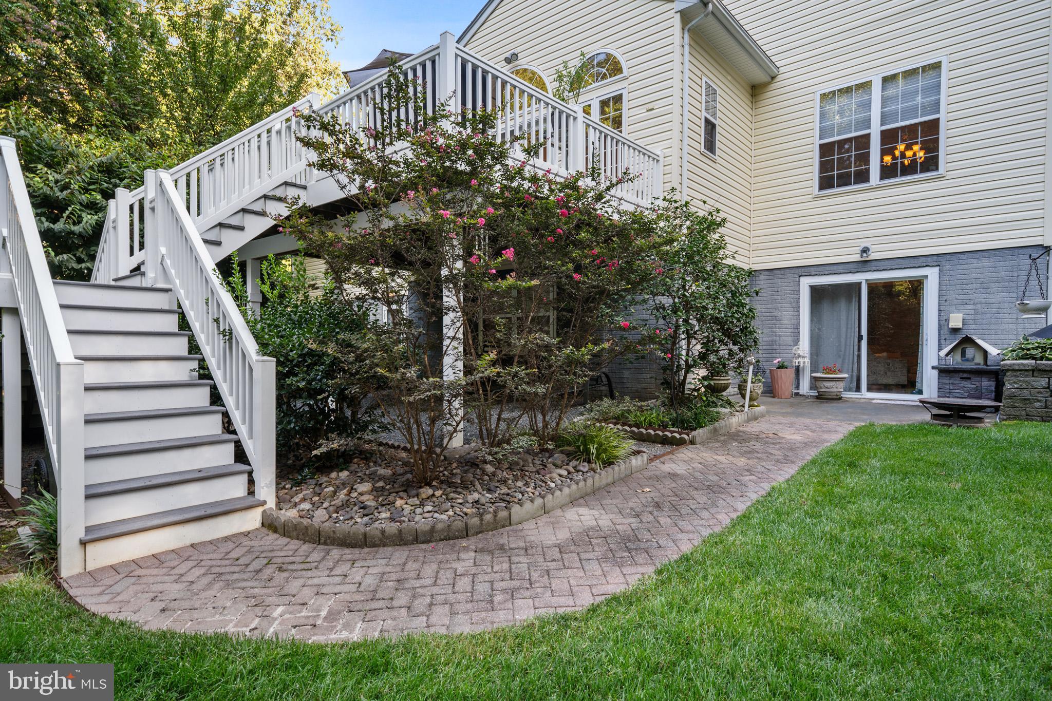8100 DEEPWATER VIEW PLACE