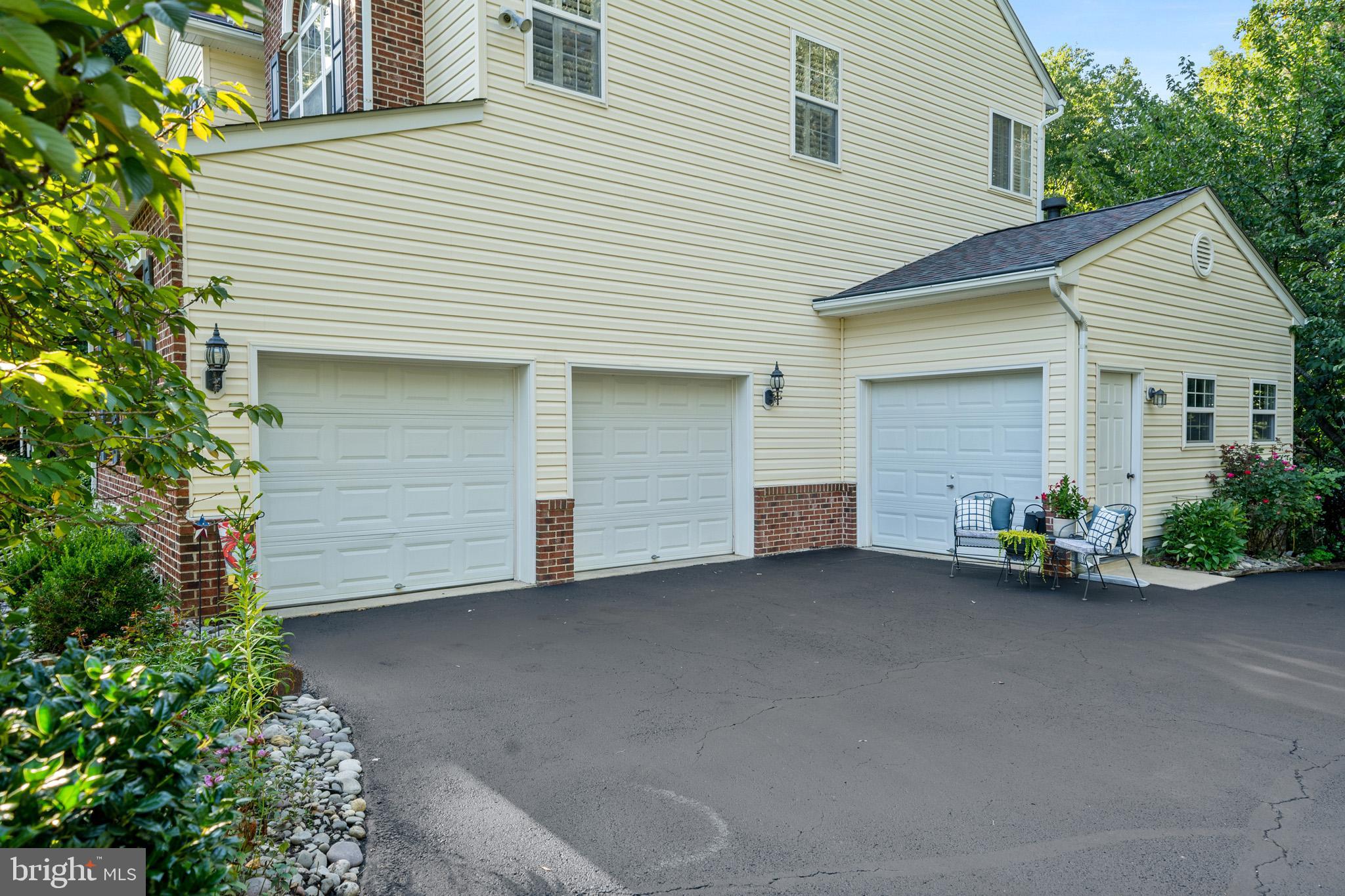 8100 DEEPWATER VIEW PLACE