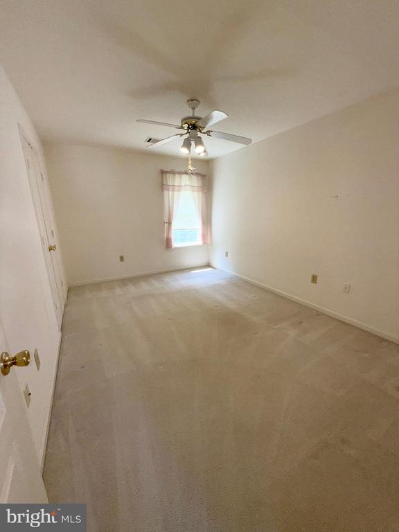 2427 GRANTHAM COURT