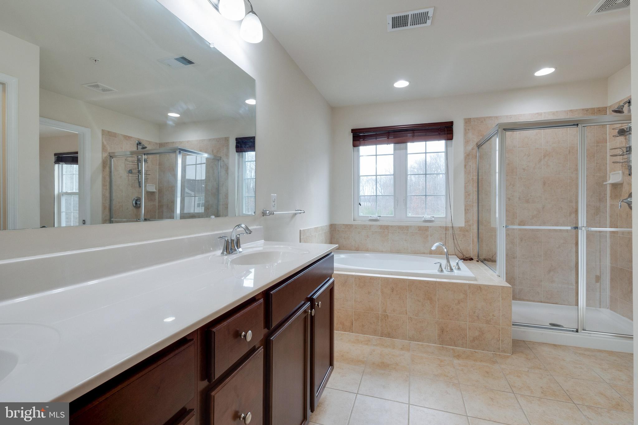 2939 SEDGEMORE PLACE