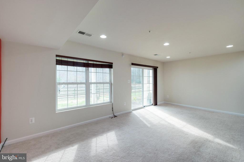 2939 SEDGEMORE PLACE