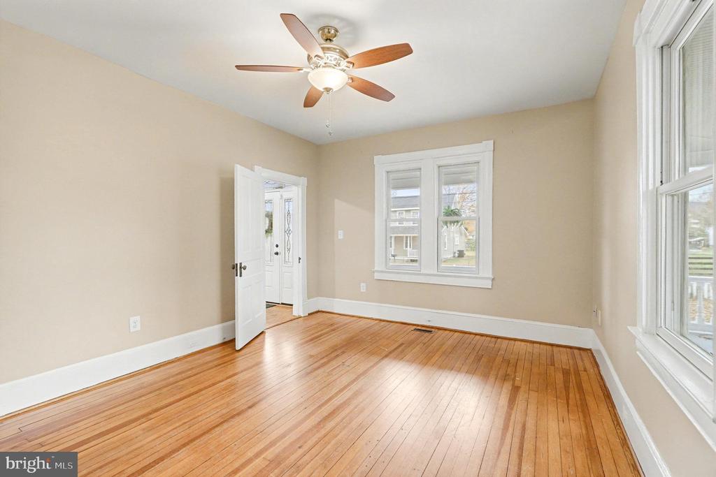 25 INDIAN HEAD AVENUE