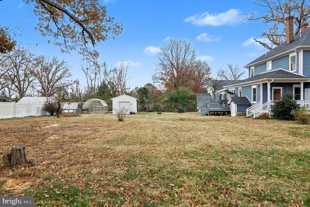 25 INDIAN HEAD AVENUE
