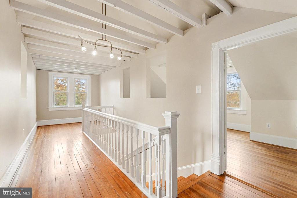 25 INDIAN HEAD AVENUE