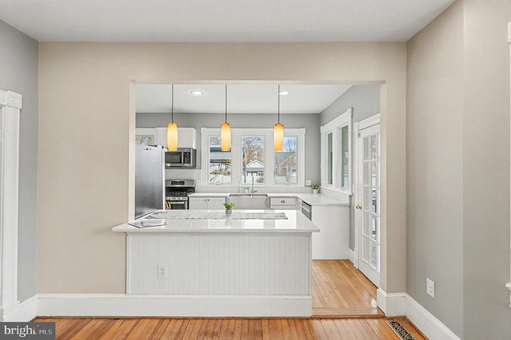 25 INDIAN HEAD AVENUE