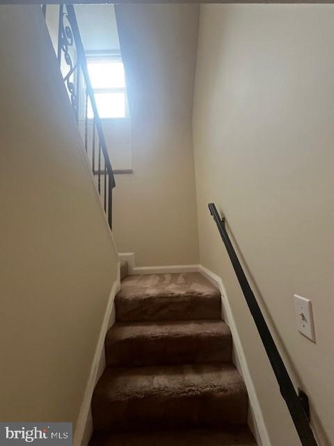 2569 LAUREL BRANCH DRIVE