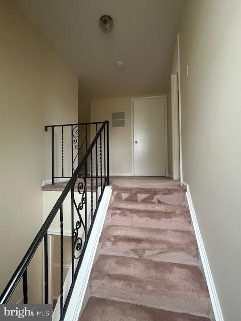 2569 LAUREL BRANCH DRIVE