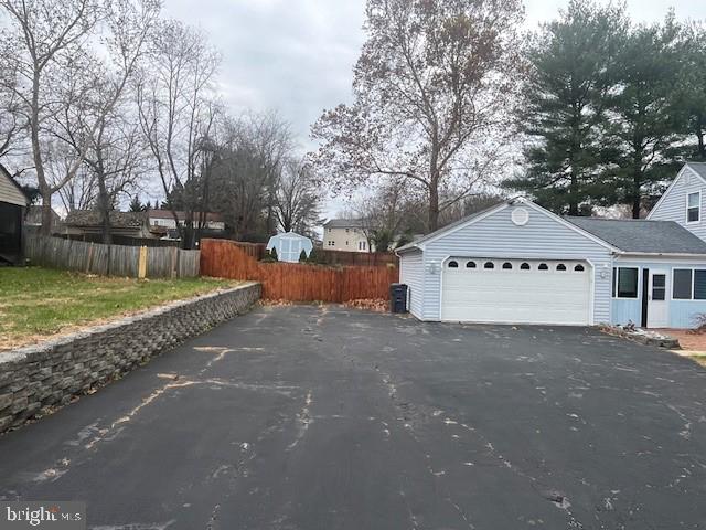 2569 LAUREL BRANCH DRIVE