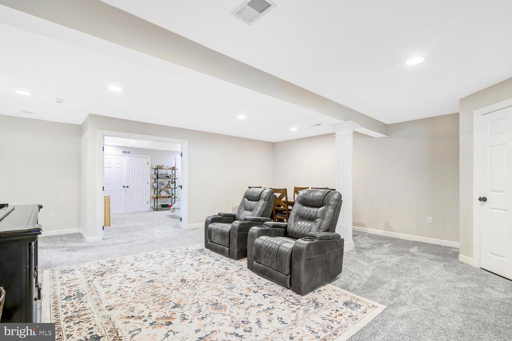 8749 BANCROFT DRIVE