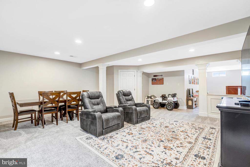 8749 BANCROFT DRIVE