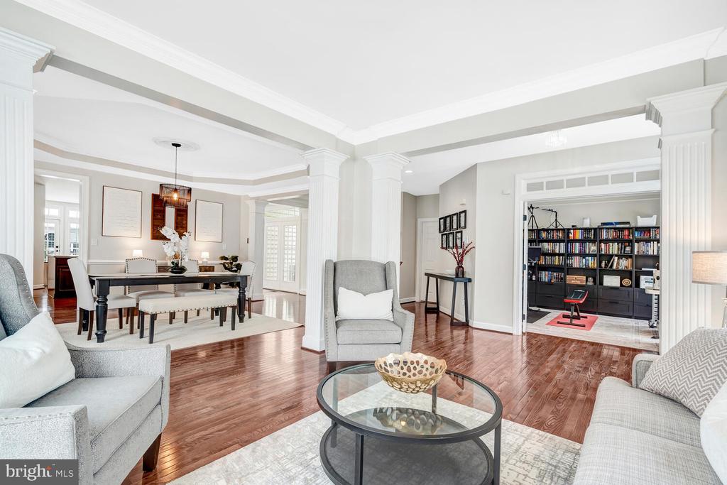 8749 BANCROFT DRIVE