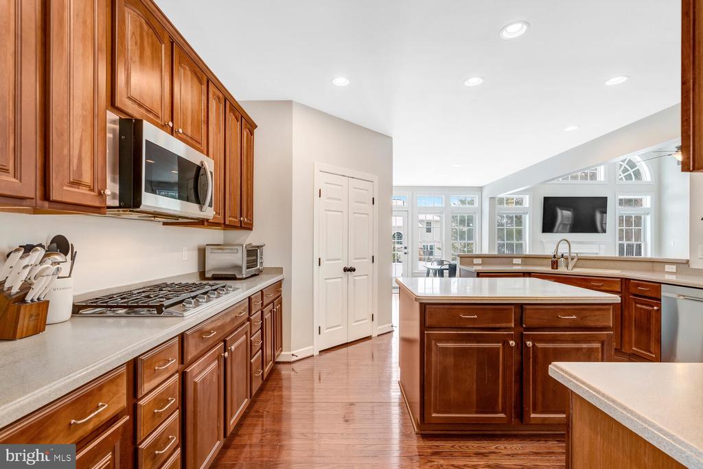 8749 BANCROFT DRIVE