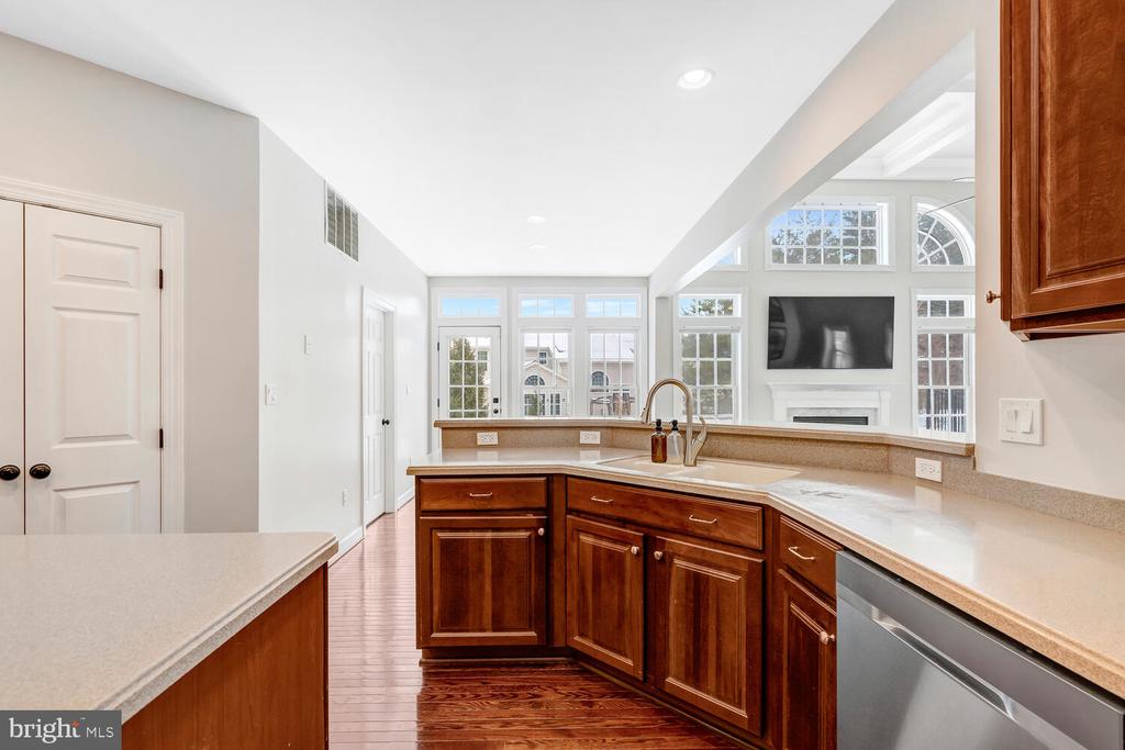 8749 BANCROFT DRIVE