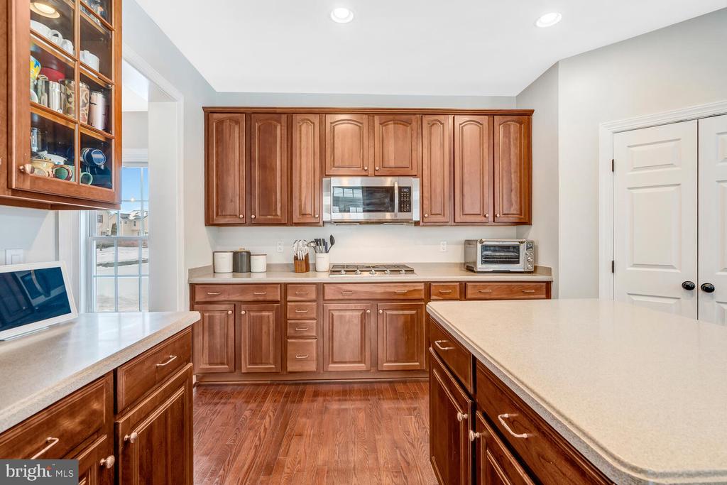 8749 BANCROFT DRIVE