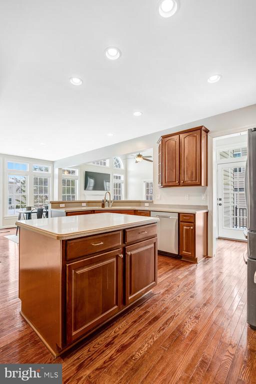 8749 BANCROFT DRIVE