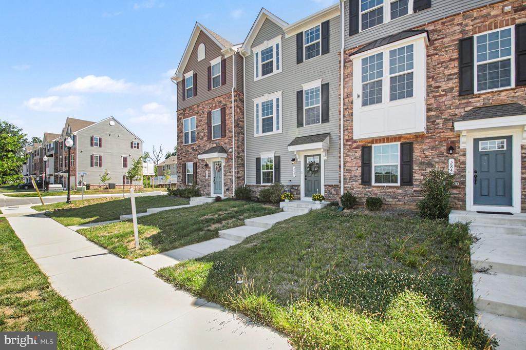 282 DOCTOR ANDREWS WAY