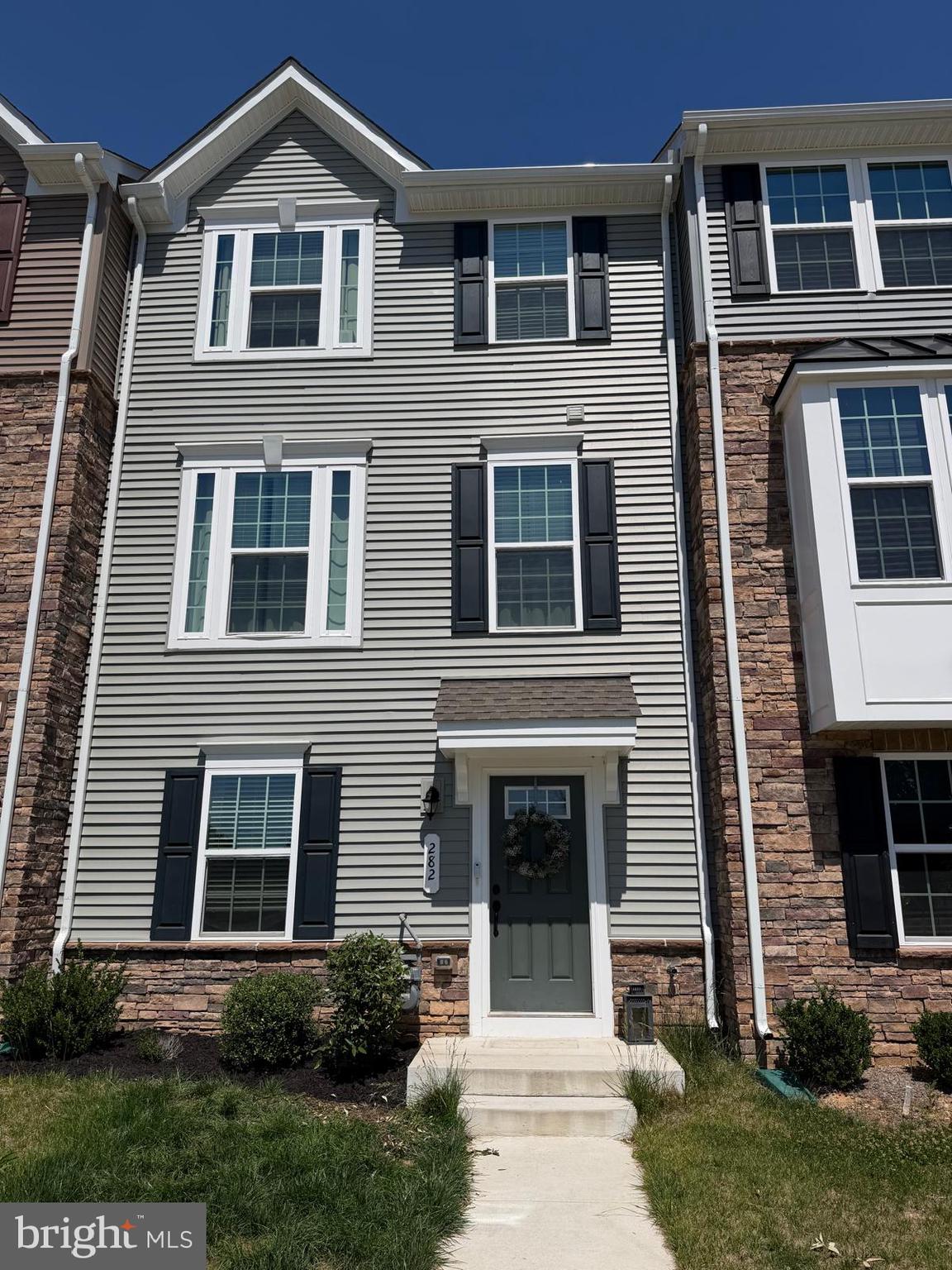 282 DOCTOR ANDREWS WAY