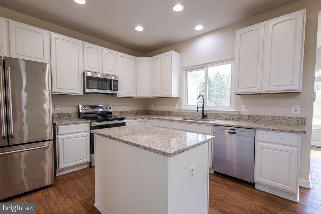 12438 WHISPER CREEK COURT