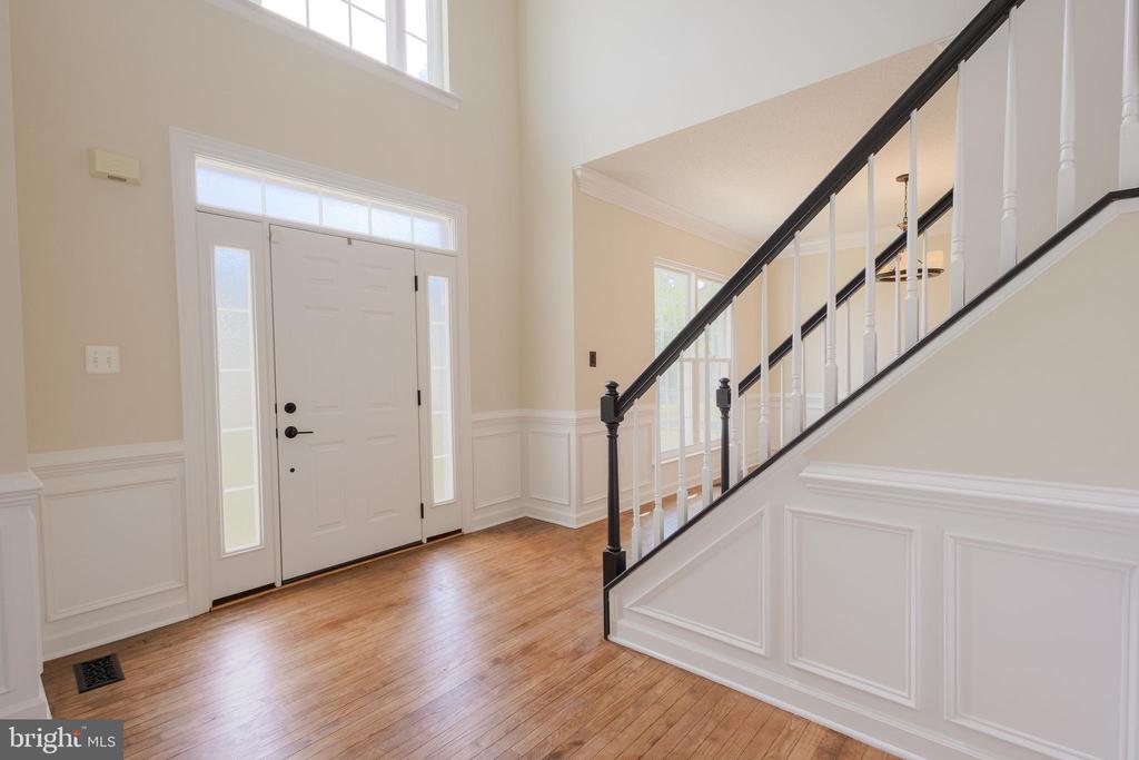 12438 WHISPER CREEK COURT