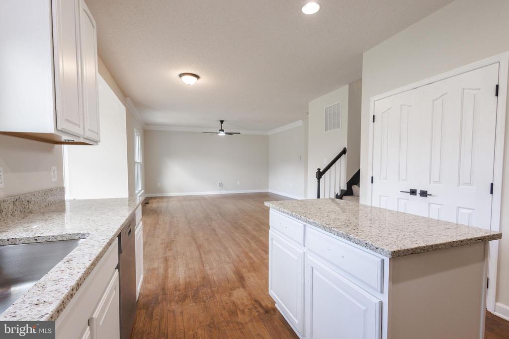12438 WHISPER CREEK COURT