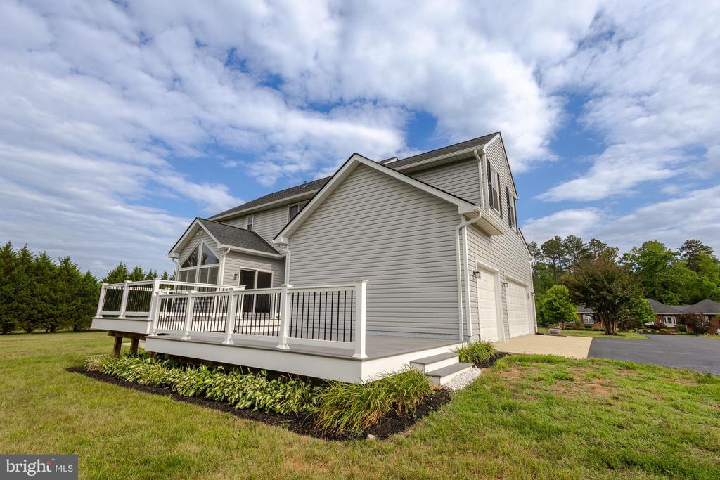 12438 WHISPER CREEK COURT