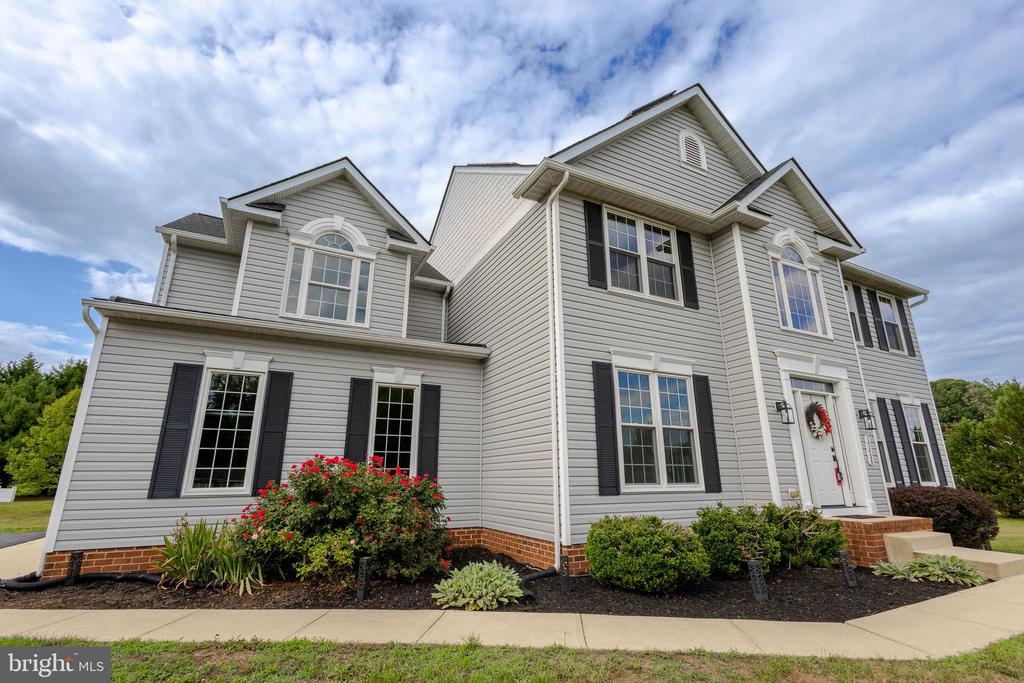 12438 WHISPER CREEK COURT