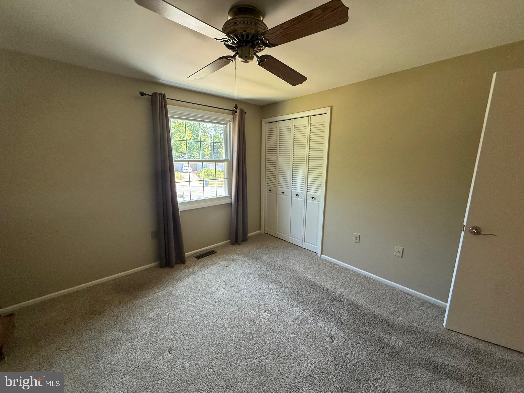 4007 BREWSTER LANE