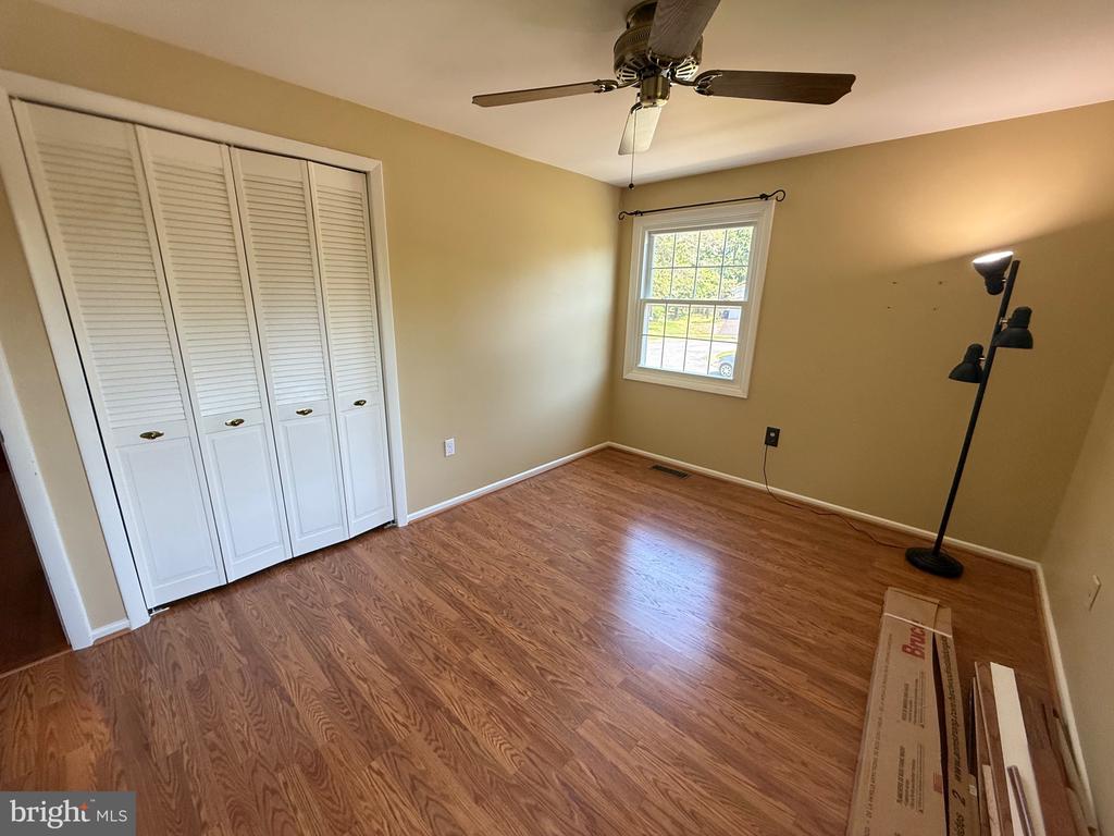 4007 BREWSTER LANE