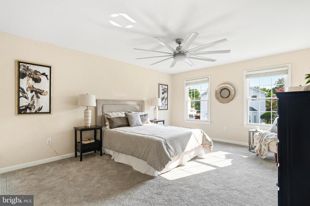 3180 GAINSBOROUGH COURT