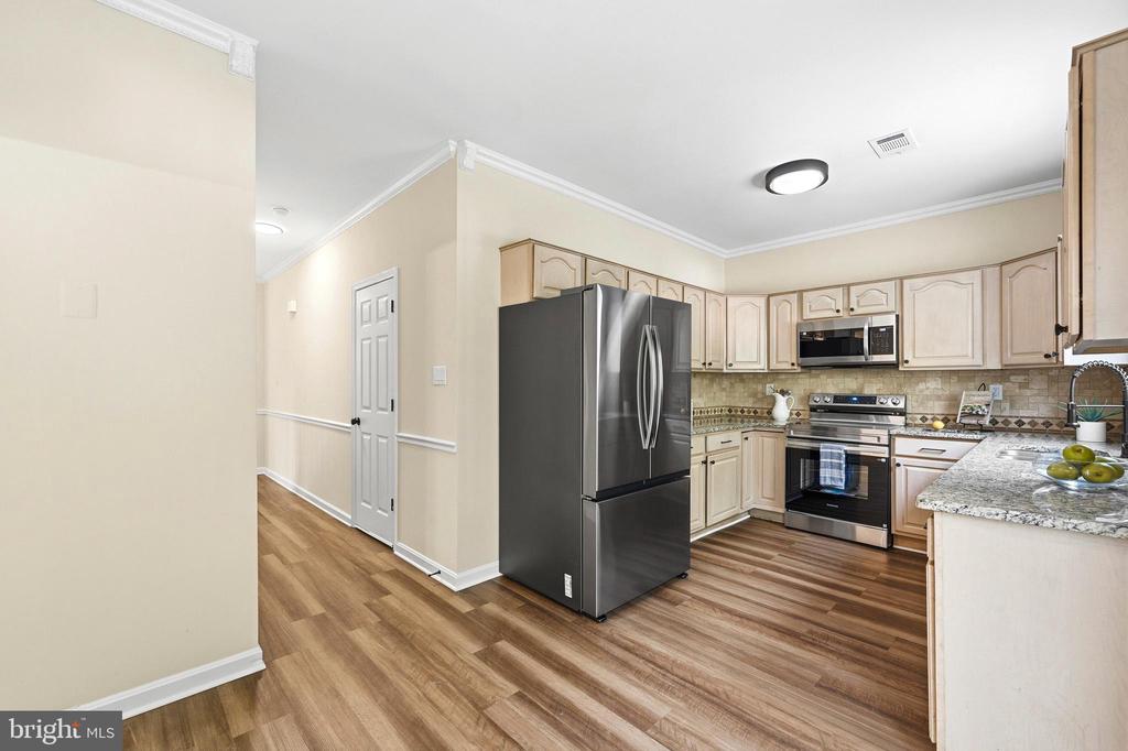 3180 GAINSBOROUGH COURT