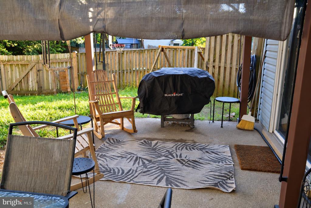 707 BARRINGTON DRIVE
