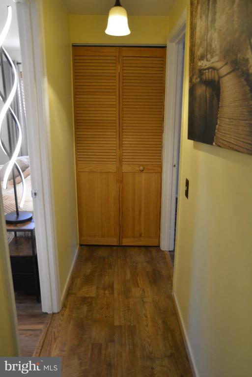 707 BARRINGTON DRIVE