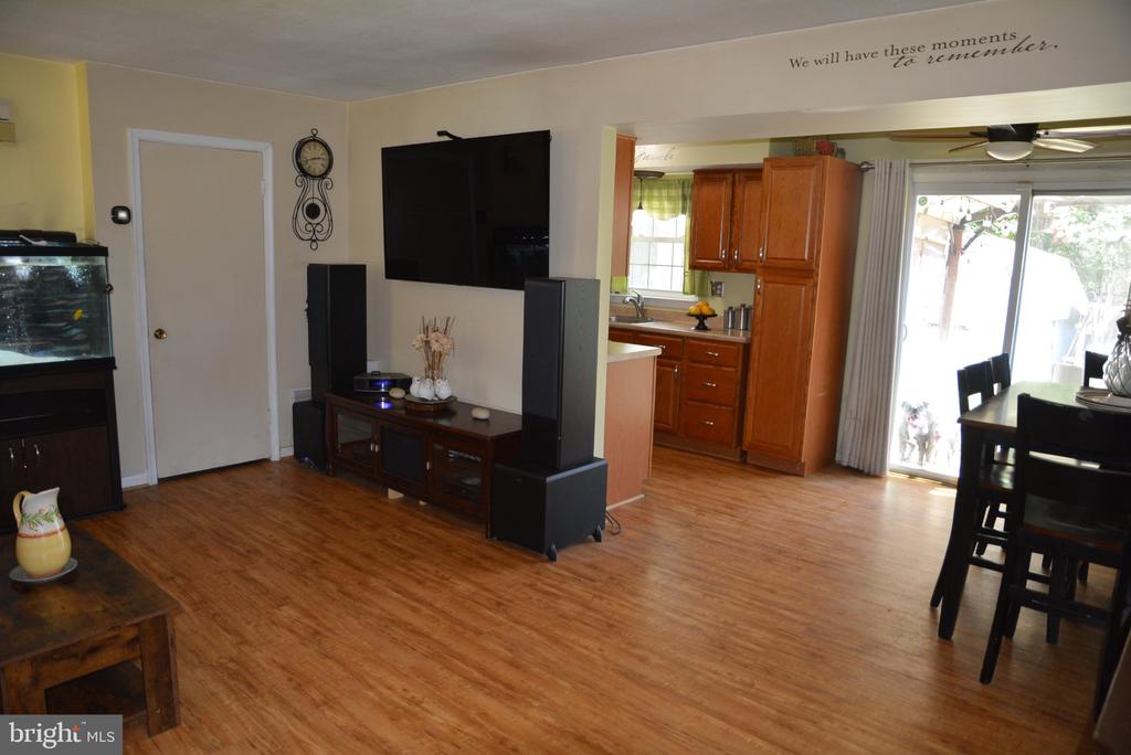 707 BARRINGTON DRIVE