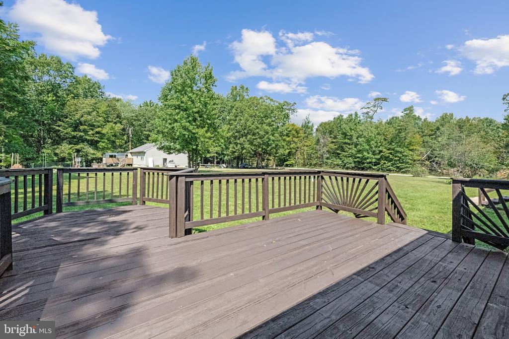 3715 LINKINS ROAD