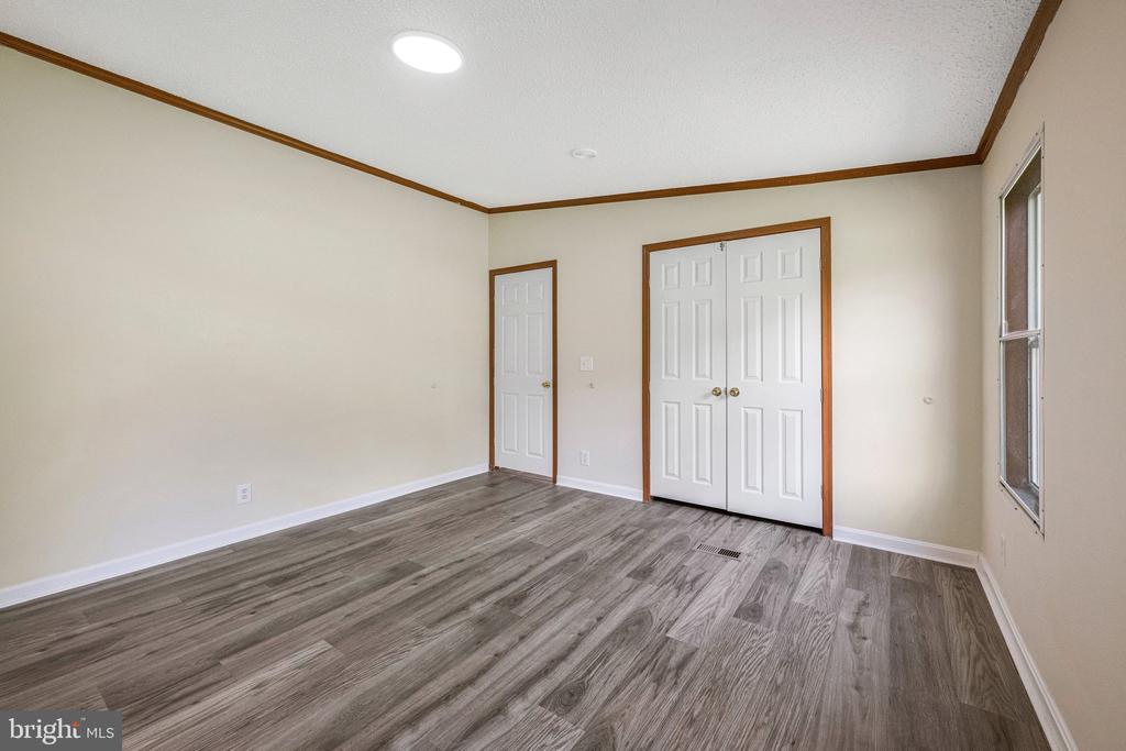 3715 LINKINS ROAD