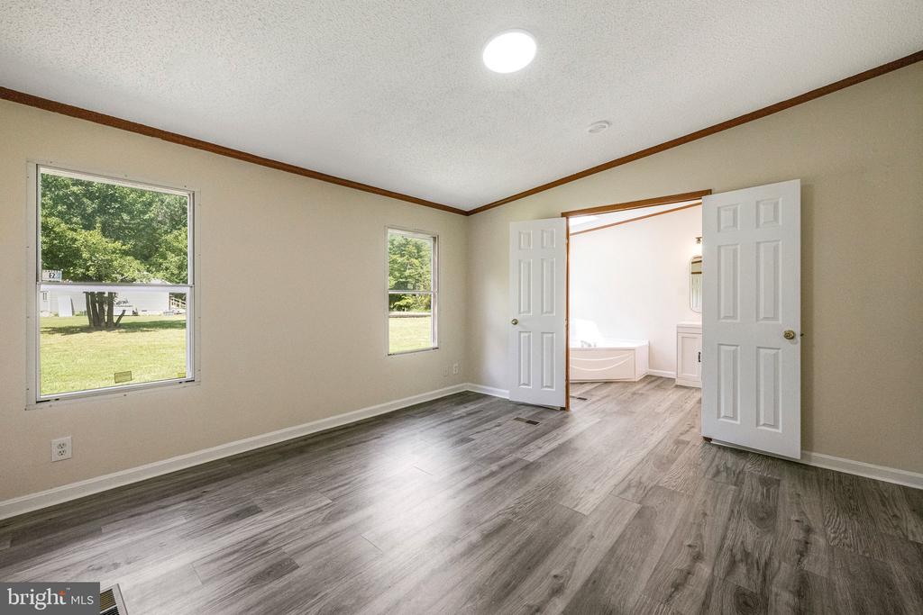 3715 LINKINS ROAD