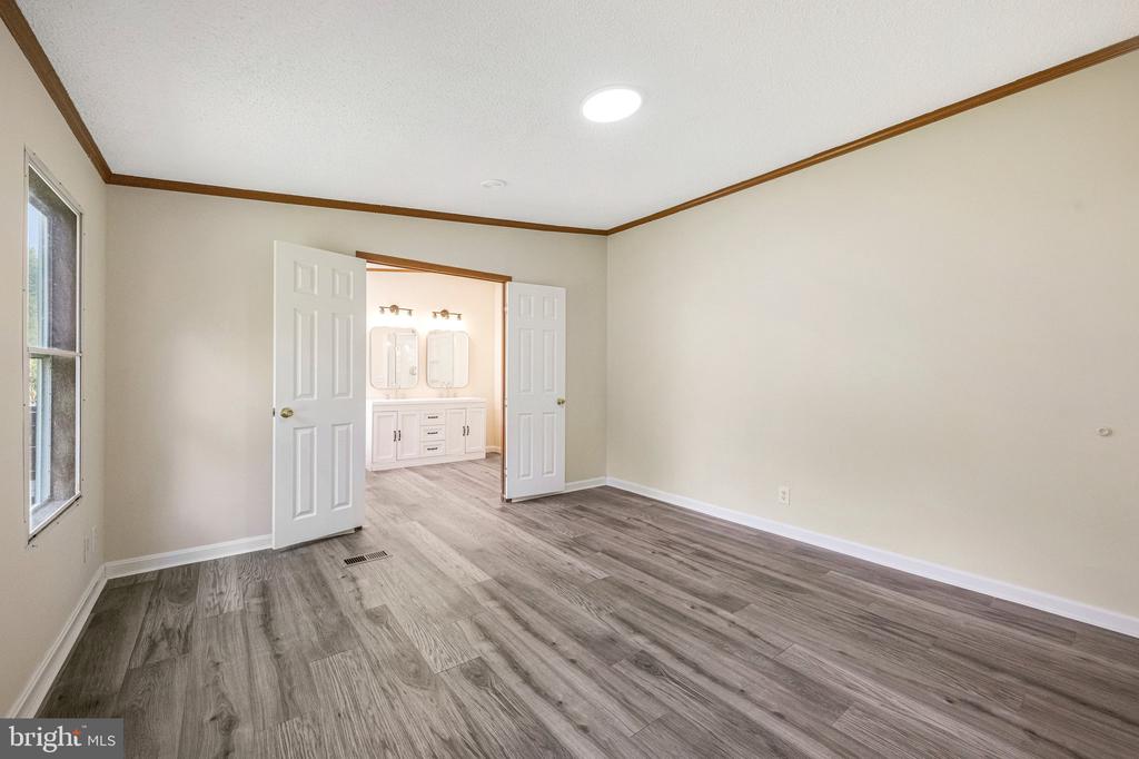 3715 LINKINS ROAD