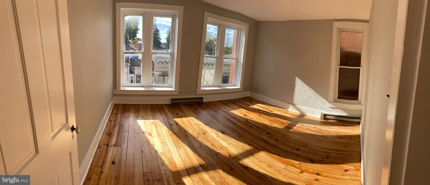 125 East Main St