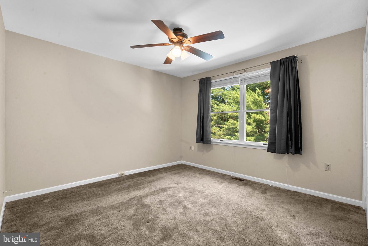 404 Windy Knoll DRIVE